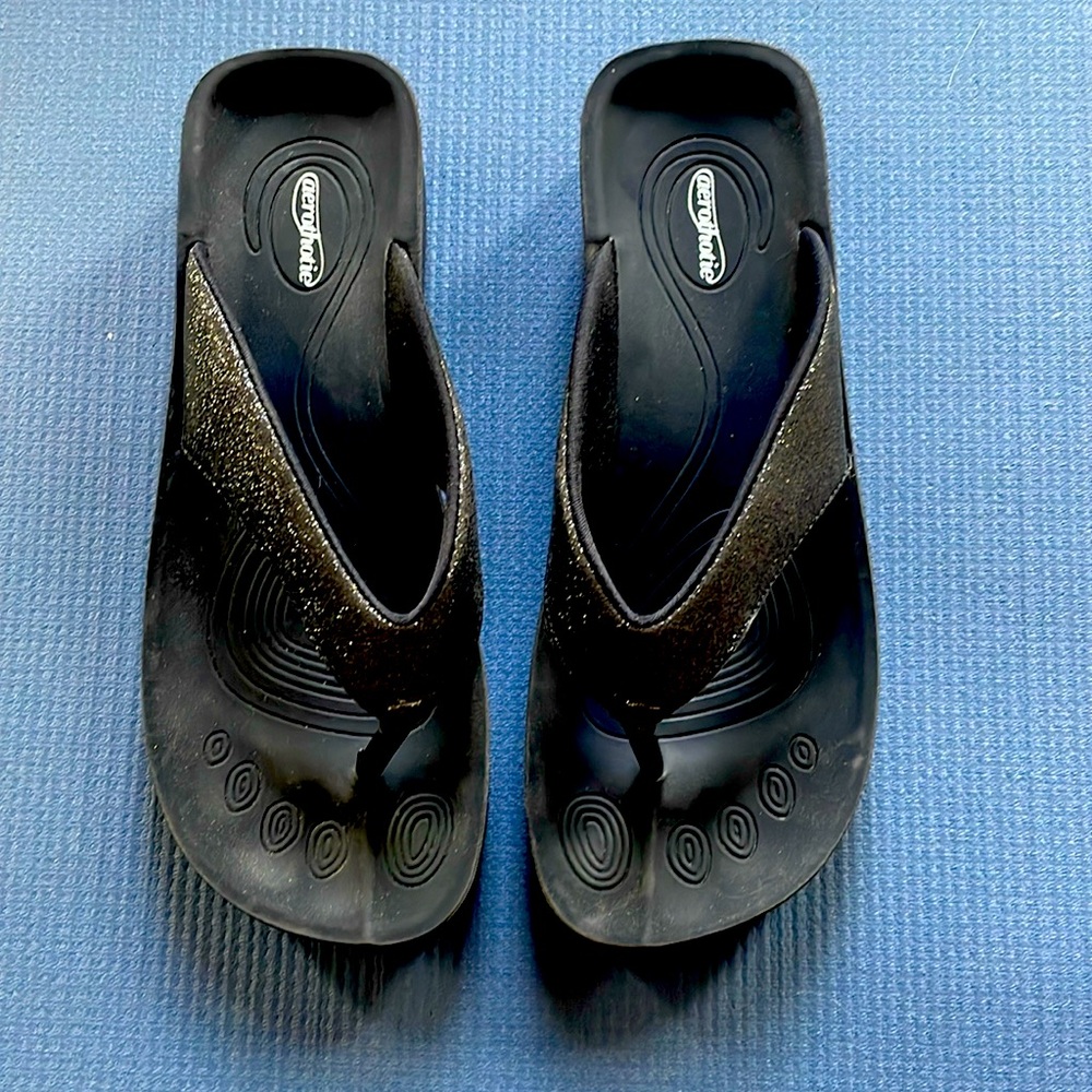 Women’s Aerothotie flip flops